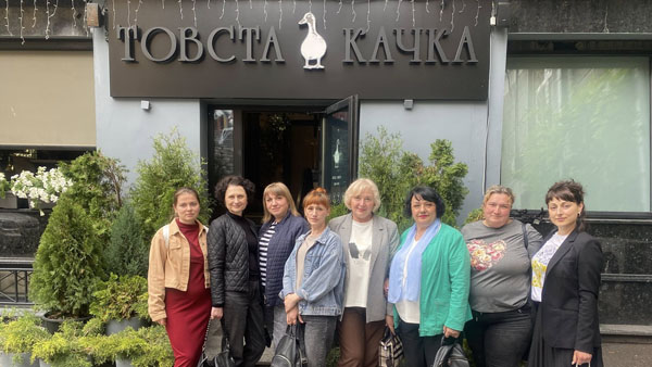 На запрошення партнера та роботодавця КПКМТС Ігоря Брагіна майстри виробничого навчання за професією «Кухар. Кондитер» відвідали базу виробничої практики - ресторан ТОВСТА КАЧКА