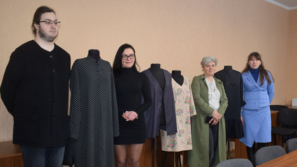 В КПКМТС відбулась державна кваліфікаційна атестація слухачів групи №113 з професії «Закрійник».