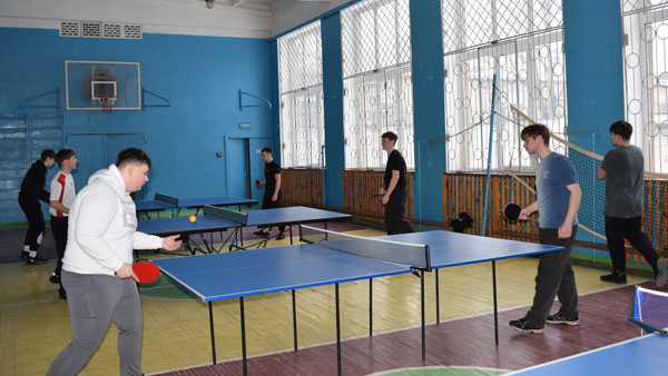 🏓 Змагання з настільного тенісу — день драйву та перемог! 🏆