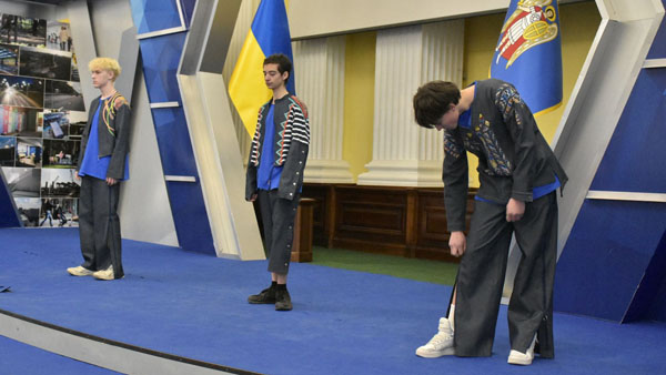 Цьогоріч студенти КПКМТС зі спеціальності Технології легкої промисловості представили колекцію одягу «Adaptive Код» у номінації «Інновації, сталість та інклюзія»