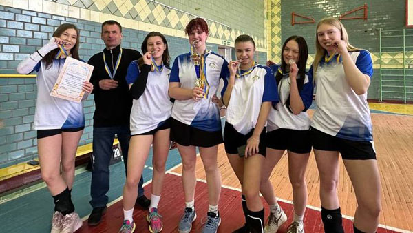 Вітаємо команду дівчат з волейболу КПКМТС