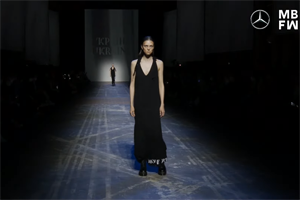 Показ на тижні моди Mercedes benz fashion week у Берліні.